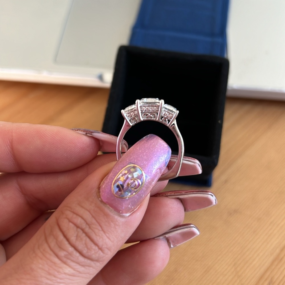 925 & CZ ring - Picture 2 of 4